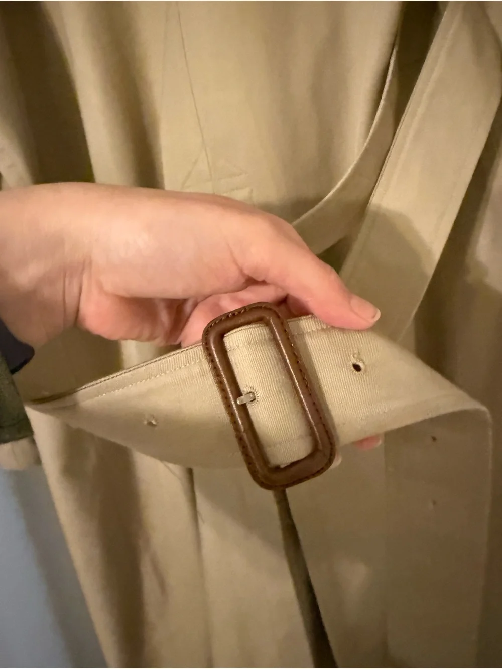Burberry Beige Trench Coat with Signature Check Lining - Picture 6 of 8